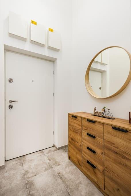 Venus Apartments - Westside Residence บูดาเปสต์ ภายนอก รูปภาพ